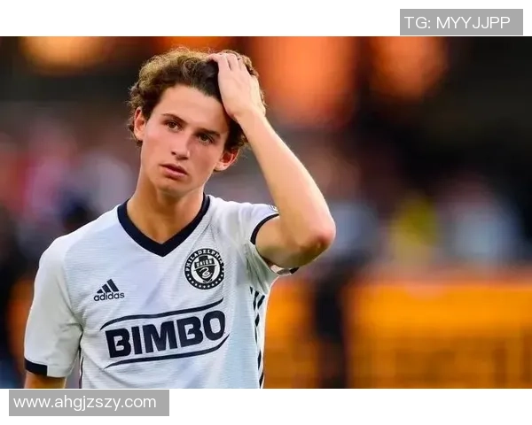 狼狗足球明星的真实姓名与成就揭秘,带你了解这位传奇球员的故事 狼狗足球明星的真实姓名与成就揭秘,带你了解这位传奇球员的故事