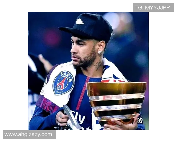 足球明星内其达的传奇之路与辉煌成就解析 足球明星内其达的传奇之路与辉煌成就解析