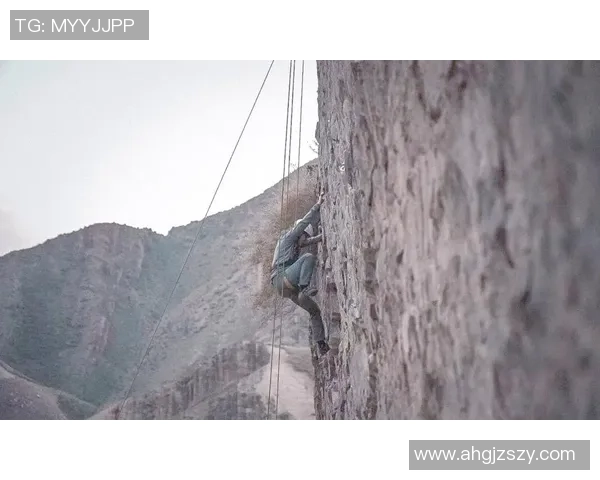 攀岩深度:解密重庆攀岩队的整体压制 攀岩深度:解密重庆攀岩队的整体压制